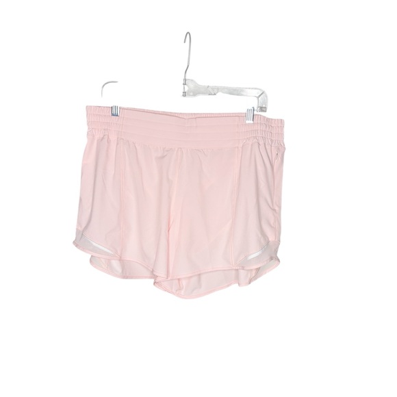 **SOLD NWT Lululemon hotty hot shorts in blush quartz 4” size 14 - Picture 4 of 6